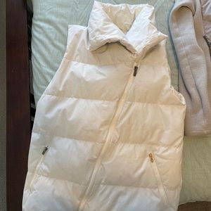 Lucy white puffer vest